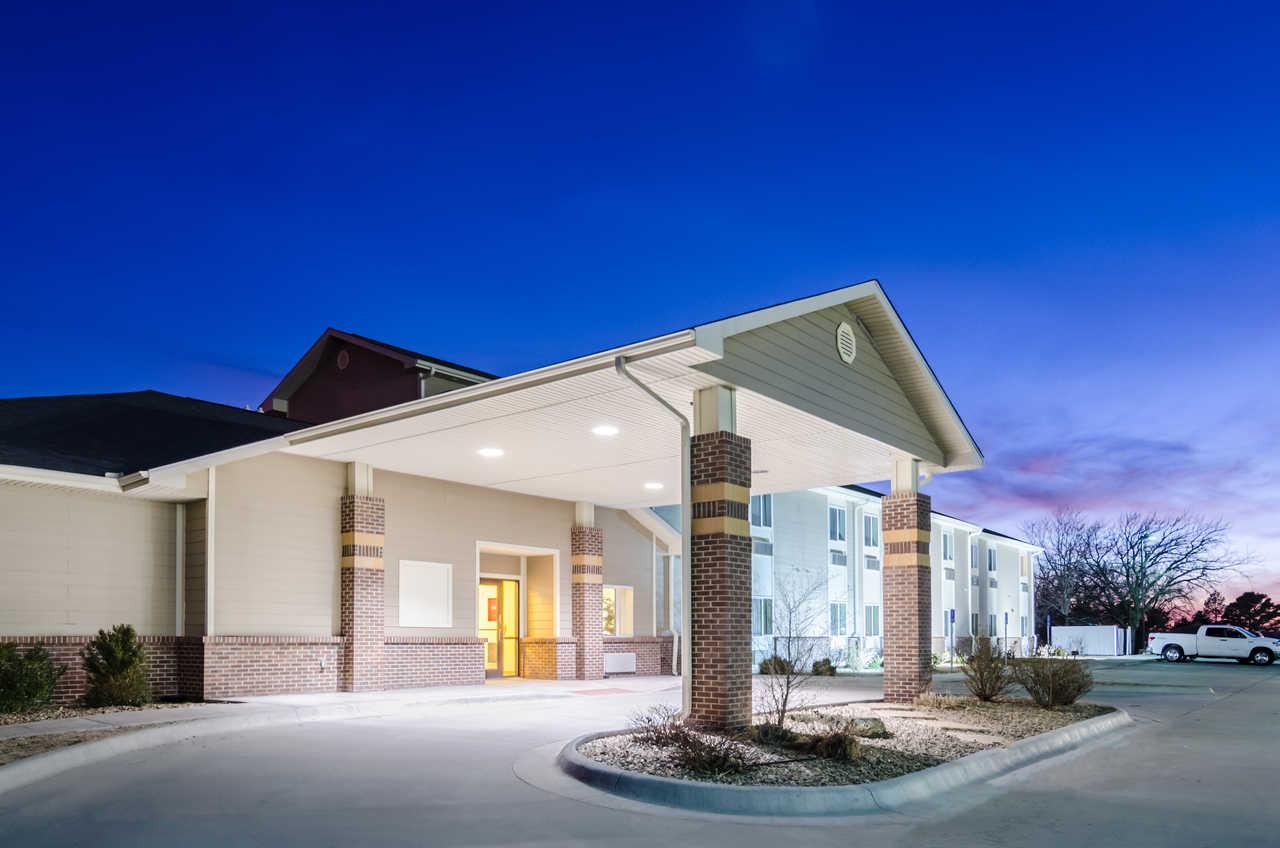 Rodeway Inn Larned Exteriér fotografie