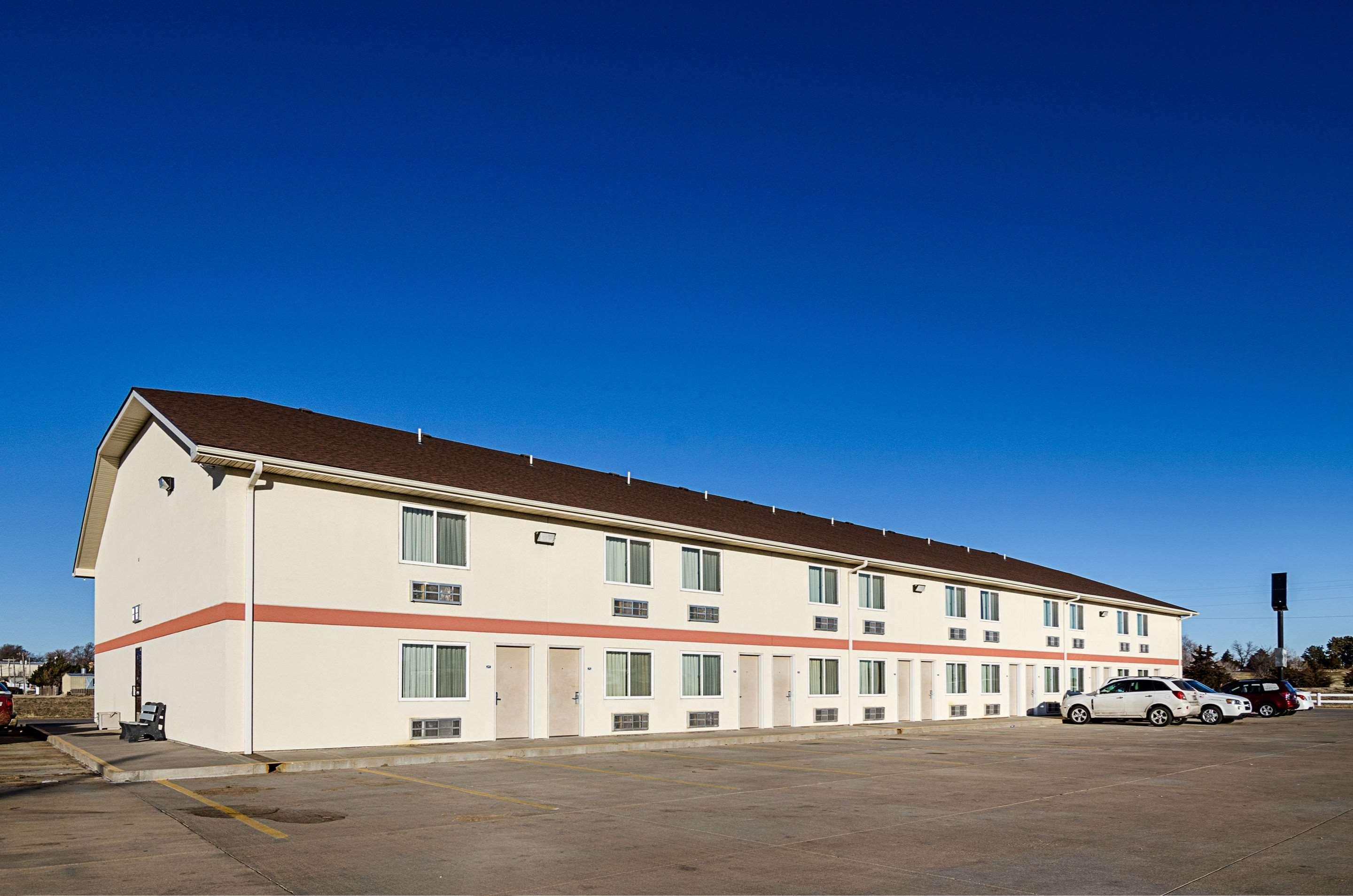 Rodeway Inn Larned Exteriér fotografie